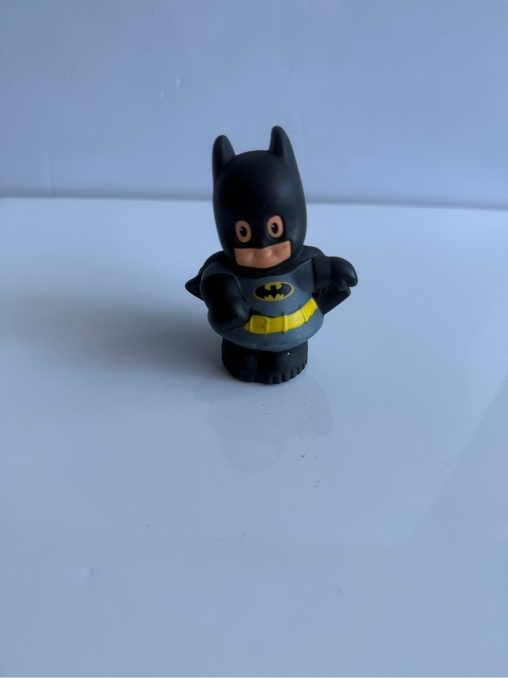Fisher Price Little People Hallo Super Hero BATMAN Bat Man, Blacksuit
